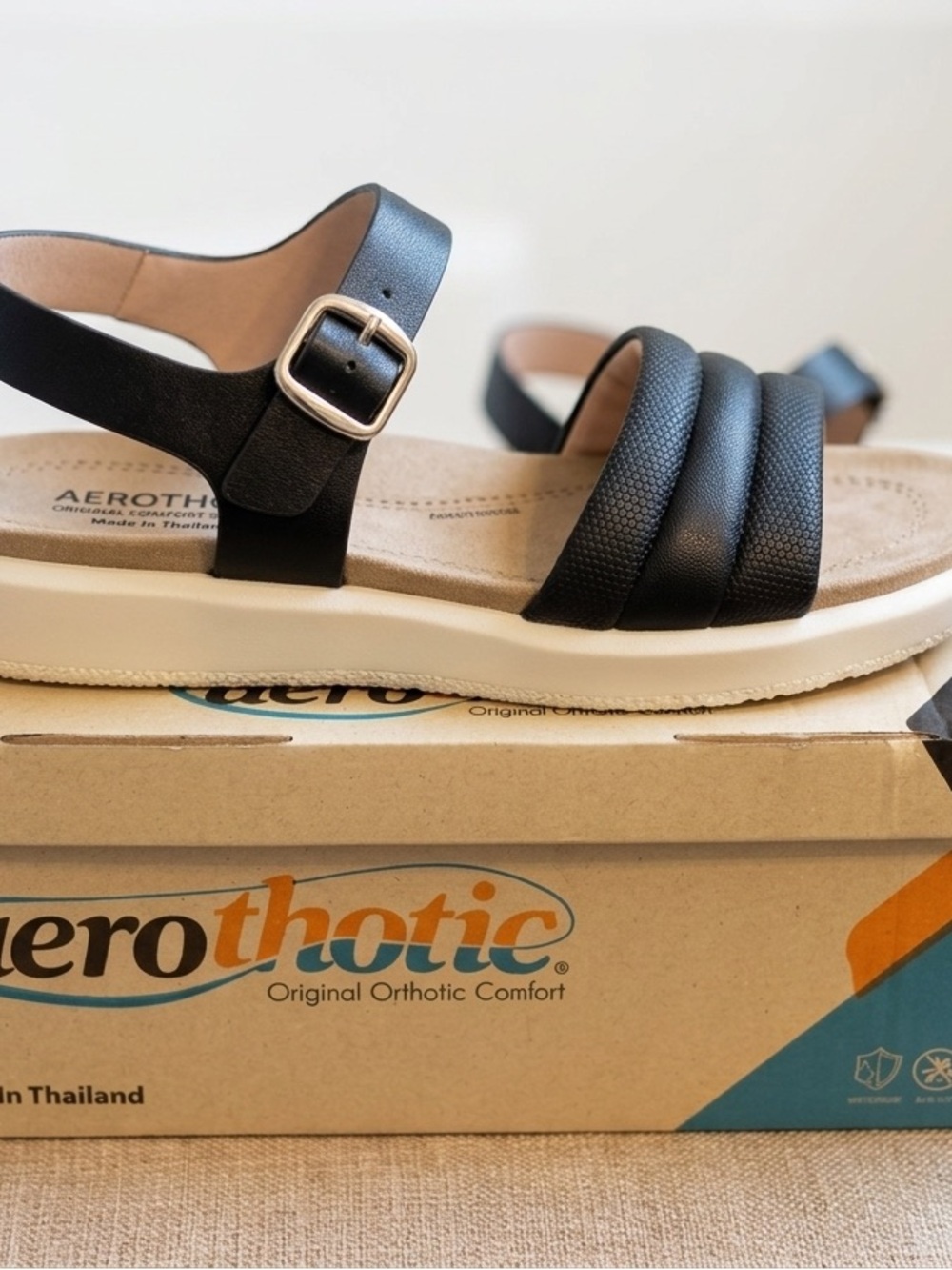 NWT Aerothotic Black Orthotic Comfort Sandals Size 7 Arch Support